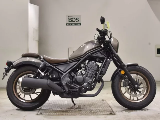 Honda REBEL 250S лот № 2722 оценка 8  с аукциона в Японии