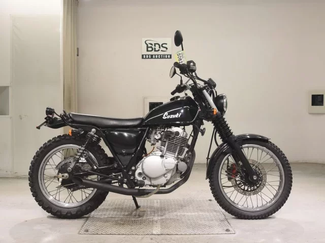 Suzuki GLASS TRACKER BIG BOY лот № 5062 оценка 4  с аукциона в Японии
