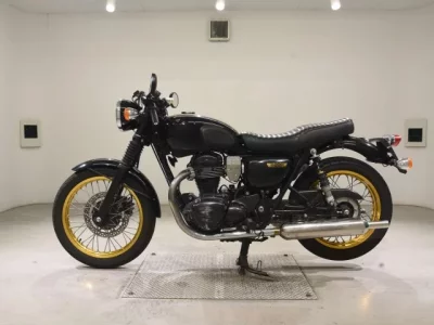 Kawasaki W800