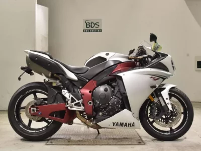 Yamaha YZF-R1  с аукциона в Японии