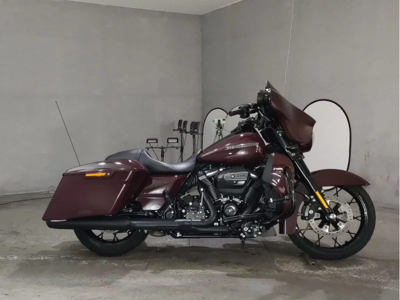 Harley-Davidson HARLEY FLHXS1870 лот № 8019 оценка 4.5  с аукциона в Японии