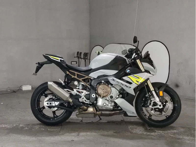 BMW  S1000R лот № 8029 оценка 4.5  с аукциона в Японии