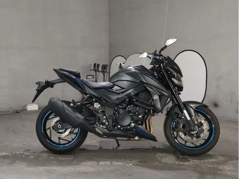 Suzuki GSX-S750 лот № 8040 оценка 4  с аукциона в Японии