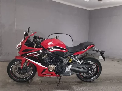 Honda CBR650R лот № 7061 оценка 5  с аукциона в Японии 2