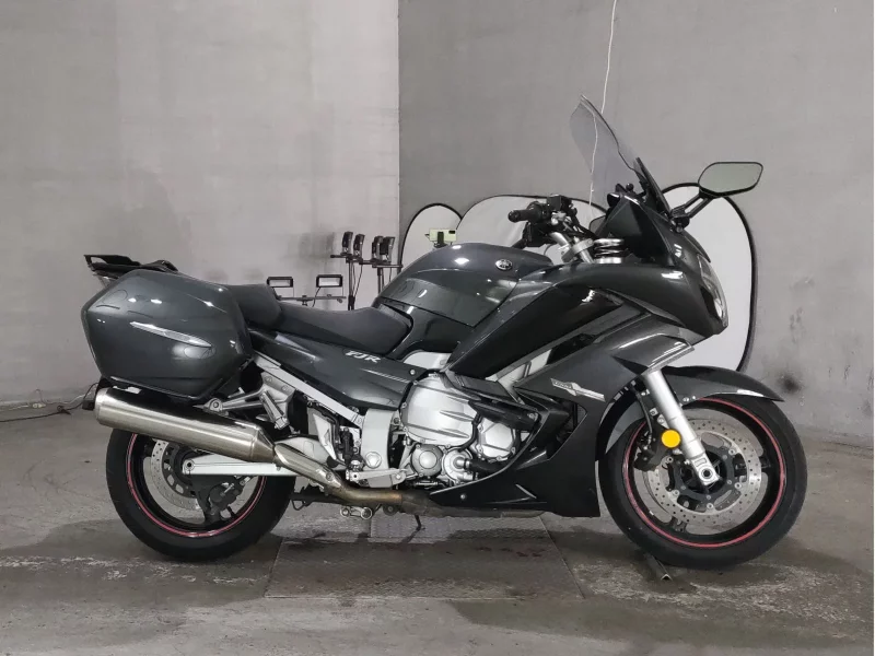 Yamaha FJR1300A лот № 8182 оценка 4  с аукциона в Японии