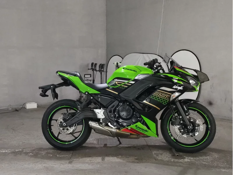 Kawasaki NINJA650 лот № 7187 оценка 4  с аукциона в Японии
