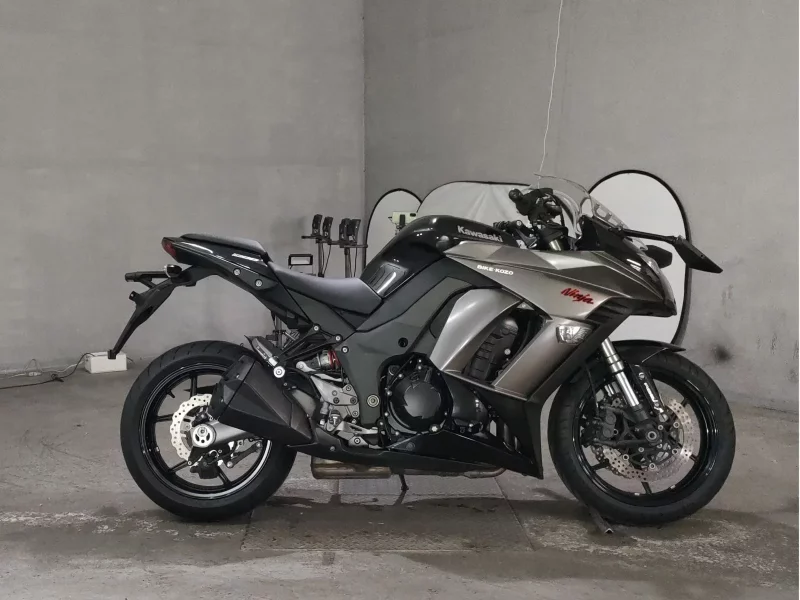 Kawasaki NINJA1000 лот № 8192 оценка 4  с аукциона в Японии