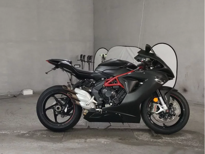 MV Agusta  F3 800 лот № 8238 оценка 5  с аукциона в Японии