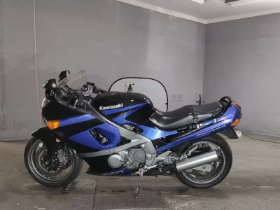 Kawasaki ZZR400