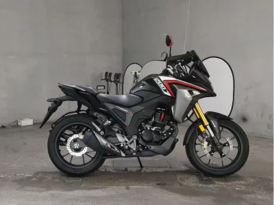 Honda CB200X