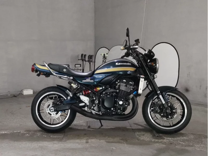 Kawasaki Z900RS лот № 8481 оценка 5  с аукциона в Японии