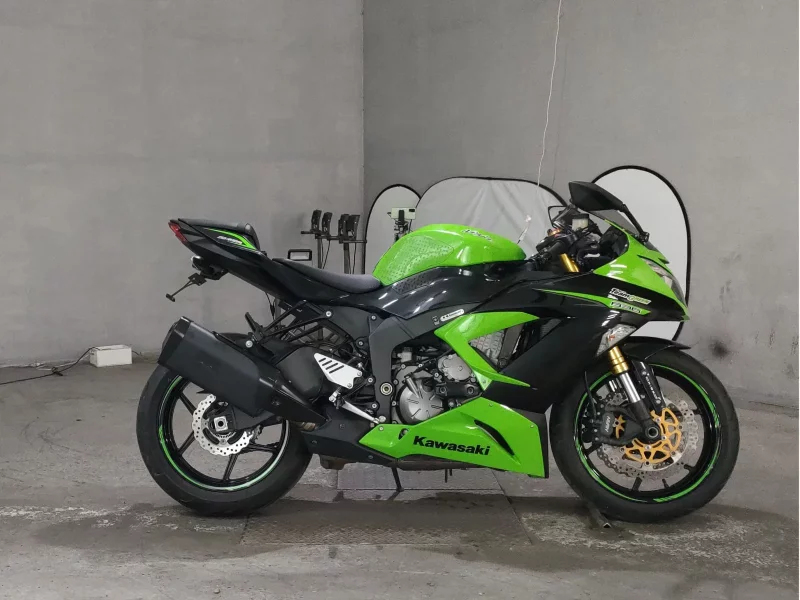 Kawasaki ZX-6R лот № 7534 оценка 4  с аукциона в Японии