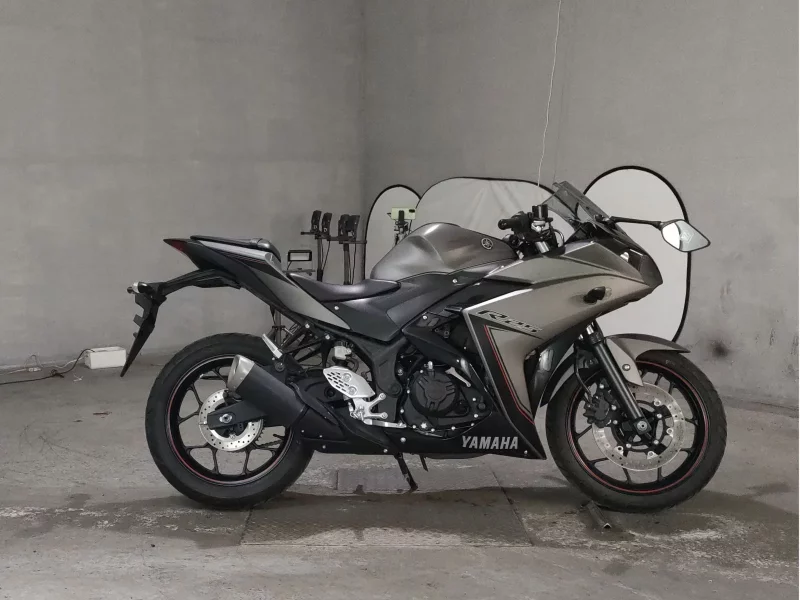Yamaha YZF-R25 лот № 7693 оценка 4  с аукциона в Японии