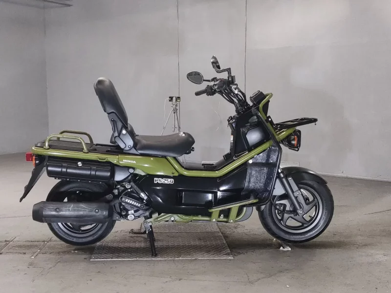 Honda PS250