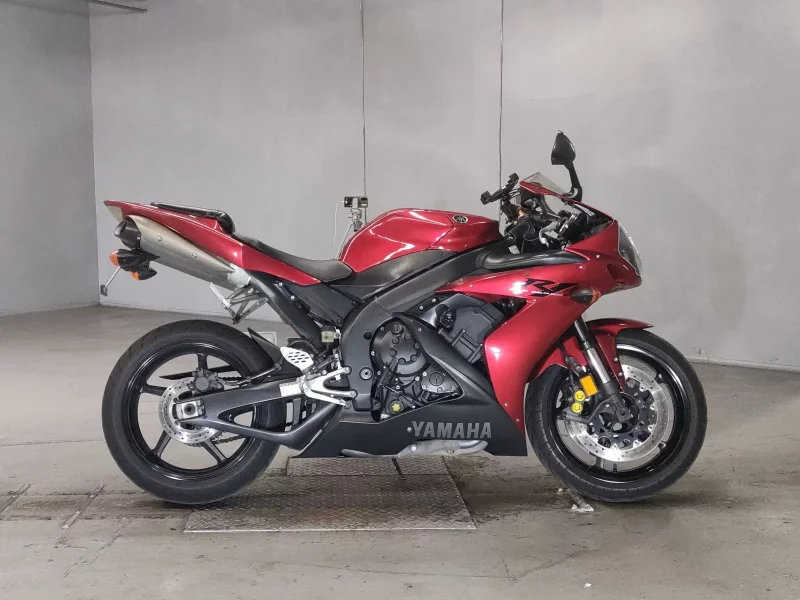 Yamaha YZF-R1