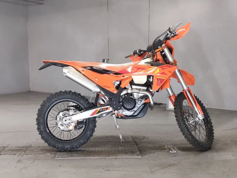 KTM  250EXC-F SIXDAYS лот № 5255 оценка 5  с аукциона в Японии