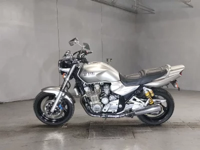 Yamaha XJR1300