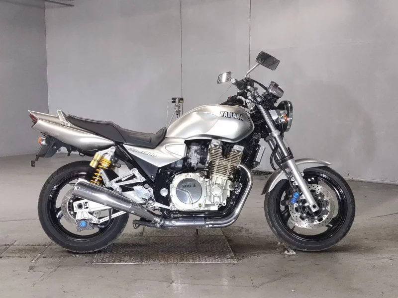 Yamaha XJR1300