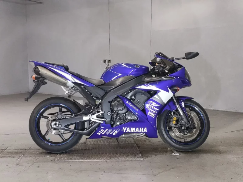 Yamaha YZF-R1