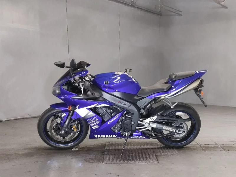 Yamaha YZF-R1