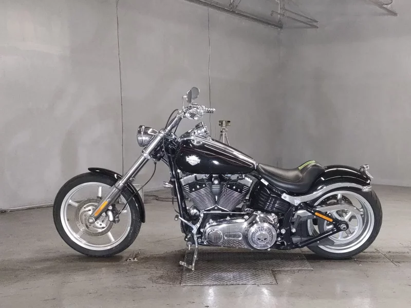 Harley-Davidson HARLEY FXCWC1580
