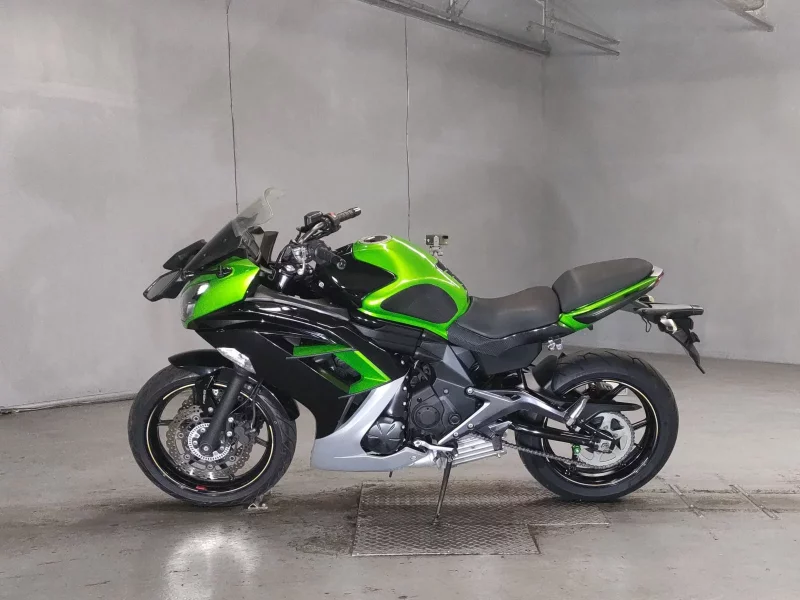 Kawasaki NINJA400