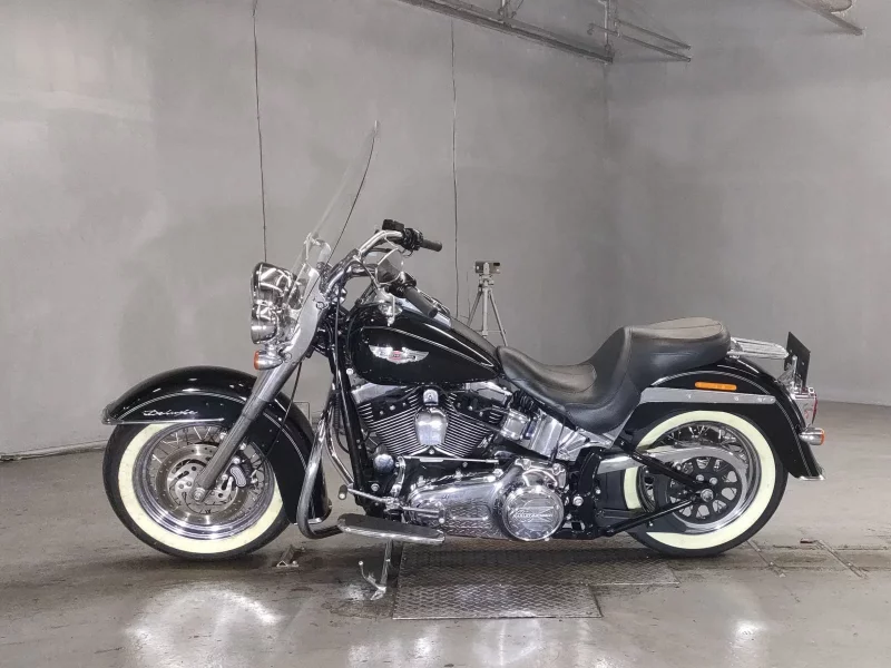 Harley-Davidson HARLEY FLSTN1580