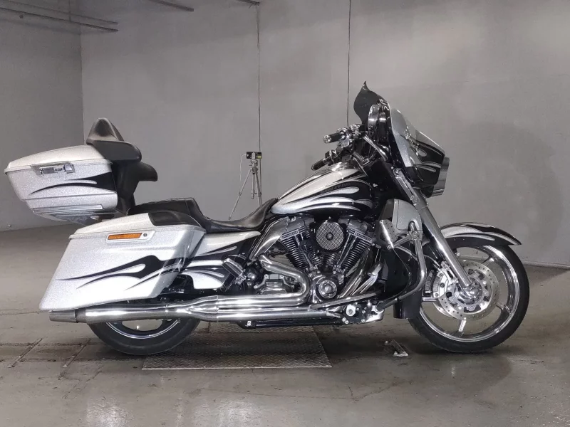 Harley-Davidson HARLEY FLHXSE1800CVO