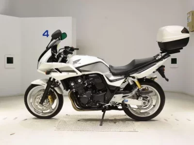 Honda CB400SFV-4 BOLDORABS  с аукциона в Японии