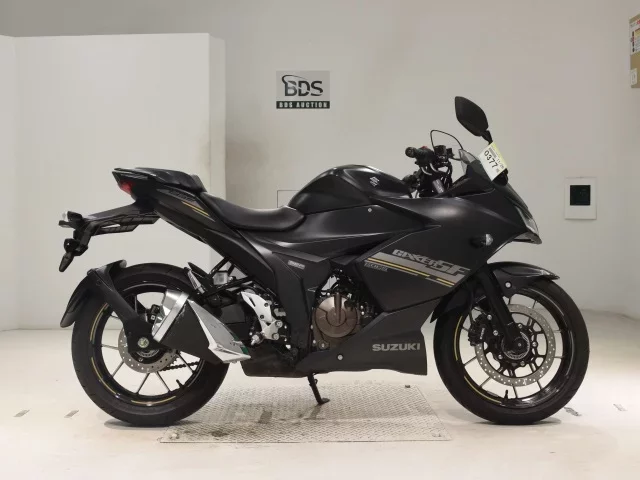 Suzuki JIKUSA-SF250 лот № 0377 оценка 4  с аукциона в Японии