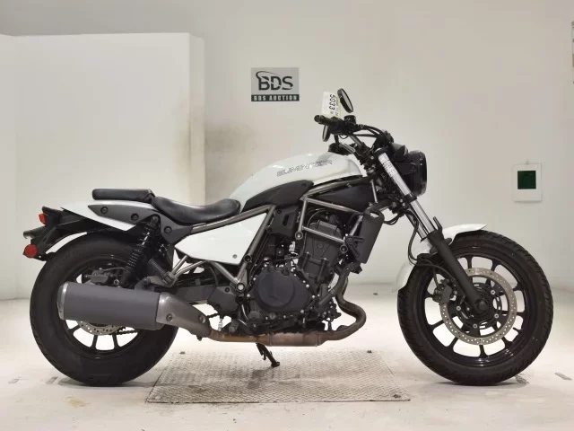 Kawasaki ELIMINATOR 400-3 лот № 5033 оценка 5  с аукциона в Японии