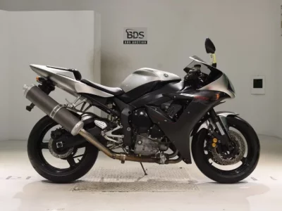 Yamaha YZF-R1  с аукциона в Японии