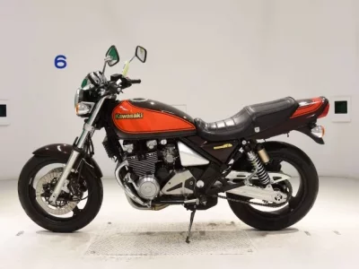 Kawasaki ZEPHYR400K  с аукциона в Японии