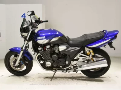 Yamaha XJR1300  с аукциона в Японии