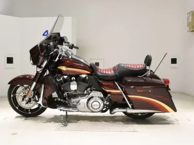 Harley-Davidson HARLEY FLHXSE1800CVO  с аукциона в Японии