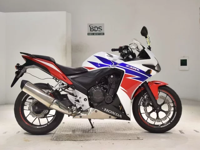 Honda CBR400R лот № 2779 оценка 4  с аукциона в Японии