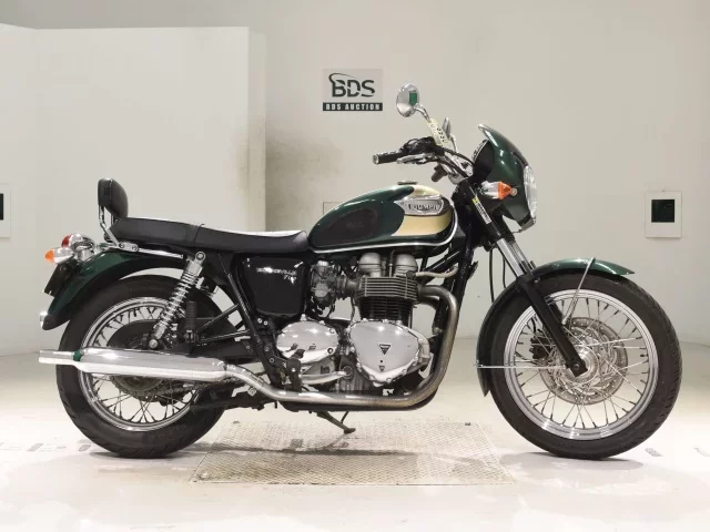 Triumph  BONNEVILLE T100 лот № 0558 оценка 4  с аукциона в Японии