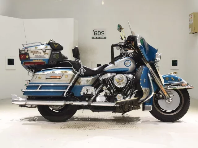 Harley-Davidson HARLEY FLHTCU1340 лот № 8024 оценка 4  с аукциона в Японии