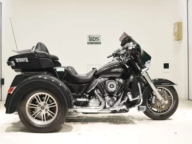 Harley-Davidson HARLEYFLHTCUTG1690 лот № 7826 оценка 4  с аукциона в Японии