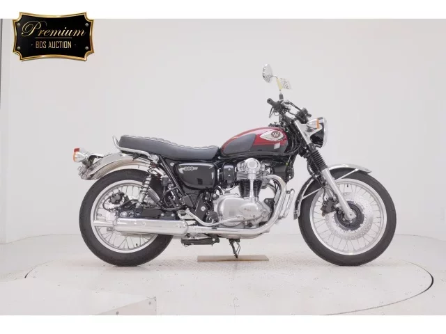 Kawasaki W800-2 лот № 0075 оценка 8  с аукциона в Японии