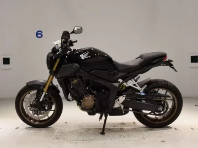 Honda CB650R лот № 0152 оценка 5  с аукциона в Японии 2