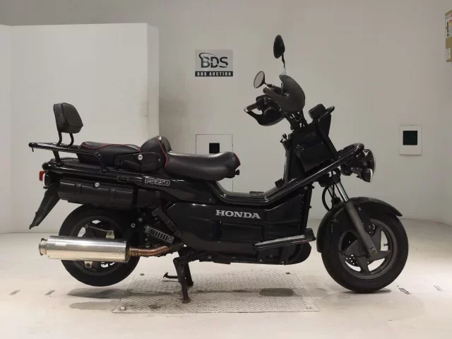 Honda PS250 лот № 0344 оценка 4  с аукциона в Японии