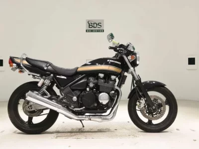 Kawasaki ZEPHYR400K  с аукциона в Японии