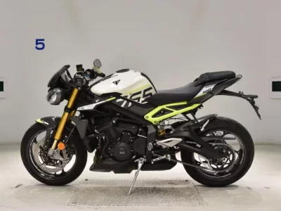 Triumph TRIUMPH STREET TRIPLE RS  с аукциона в Японии