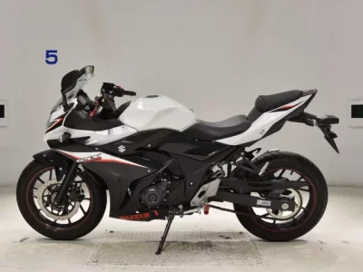 Suzuki GSX250RA  с аукциона в Японии