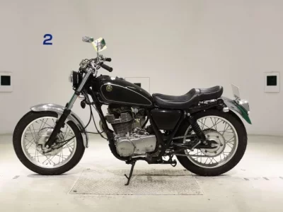 Yamaha SR400-2  с аукциона в Японии
