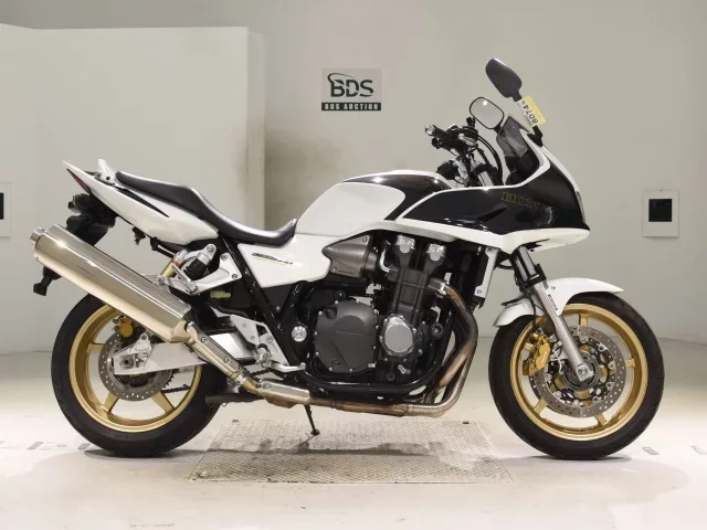 Honda CB1300SF BOLDOR ABS лот № 8074 оценка 5  с аукциона в Японии