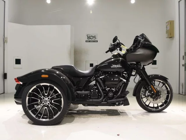 Harley-Davidson HARLEY FLTRT1870 лот № 5107 оценка 8  с аукциона в Японии