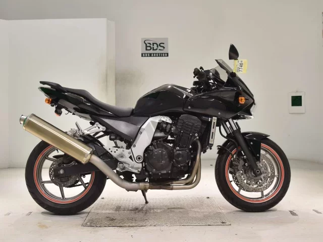 Kawasaki Z750S лот № 7746 оценка 4  с аукциона в Японии