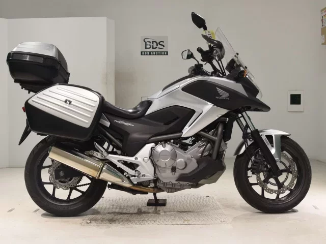 Honda NC700X ABS лот № 0451 оценка 5  с аукциона в Японии
